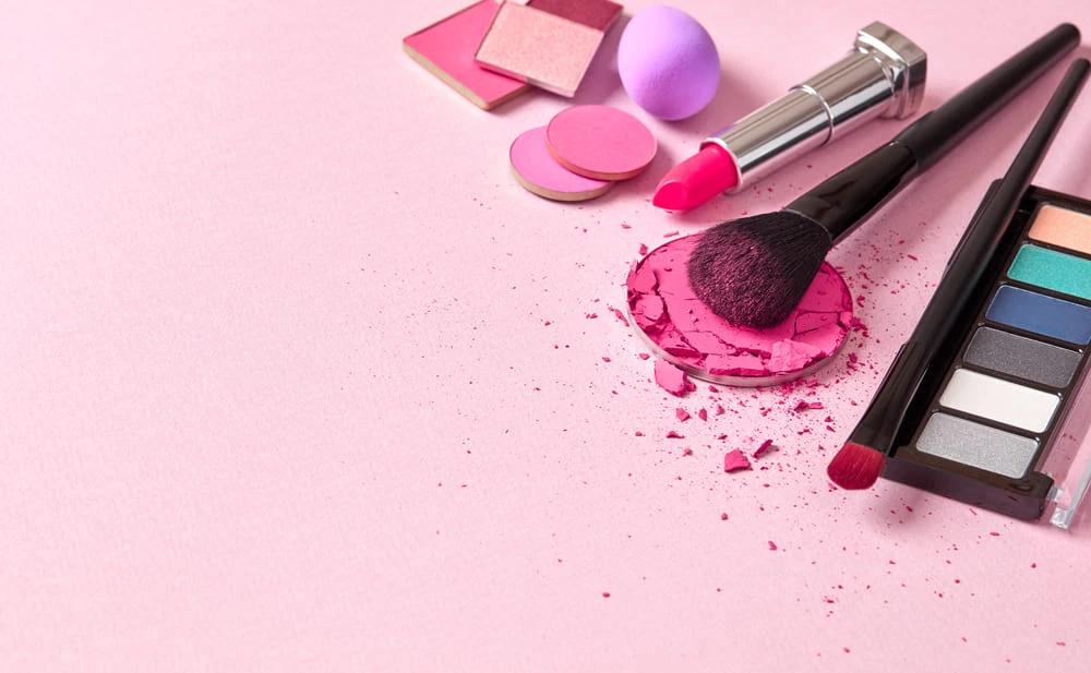 cosmetics pack
